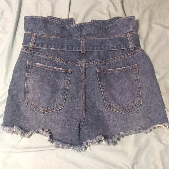 High waisted jean shorts - Picture 3 of 4